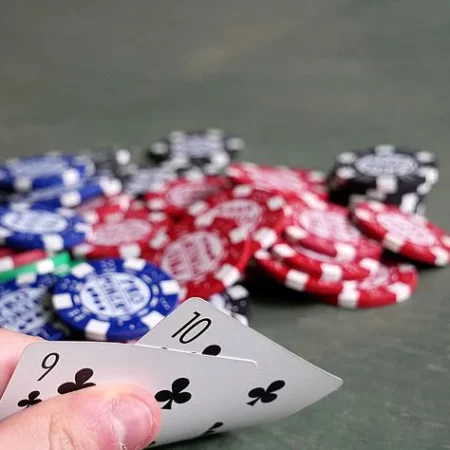 Origens e dinâmica do Poker Texas Hold’em