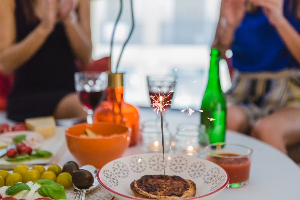 foto de jantar em restaurante