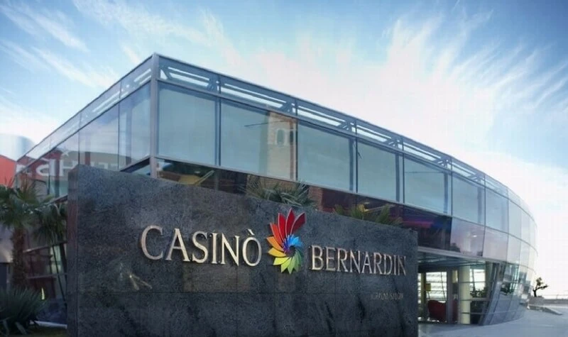 entrada del casino bernardin