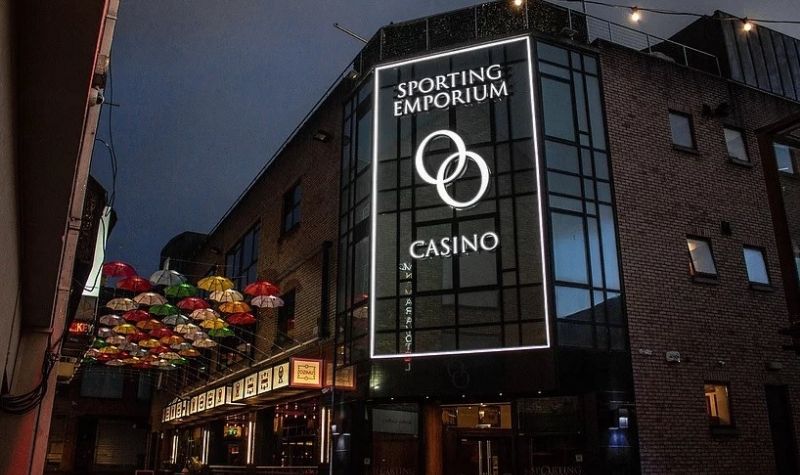 Fachada del Sporting Emporium Casino