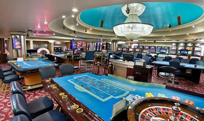 Mesas del Dome Casino